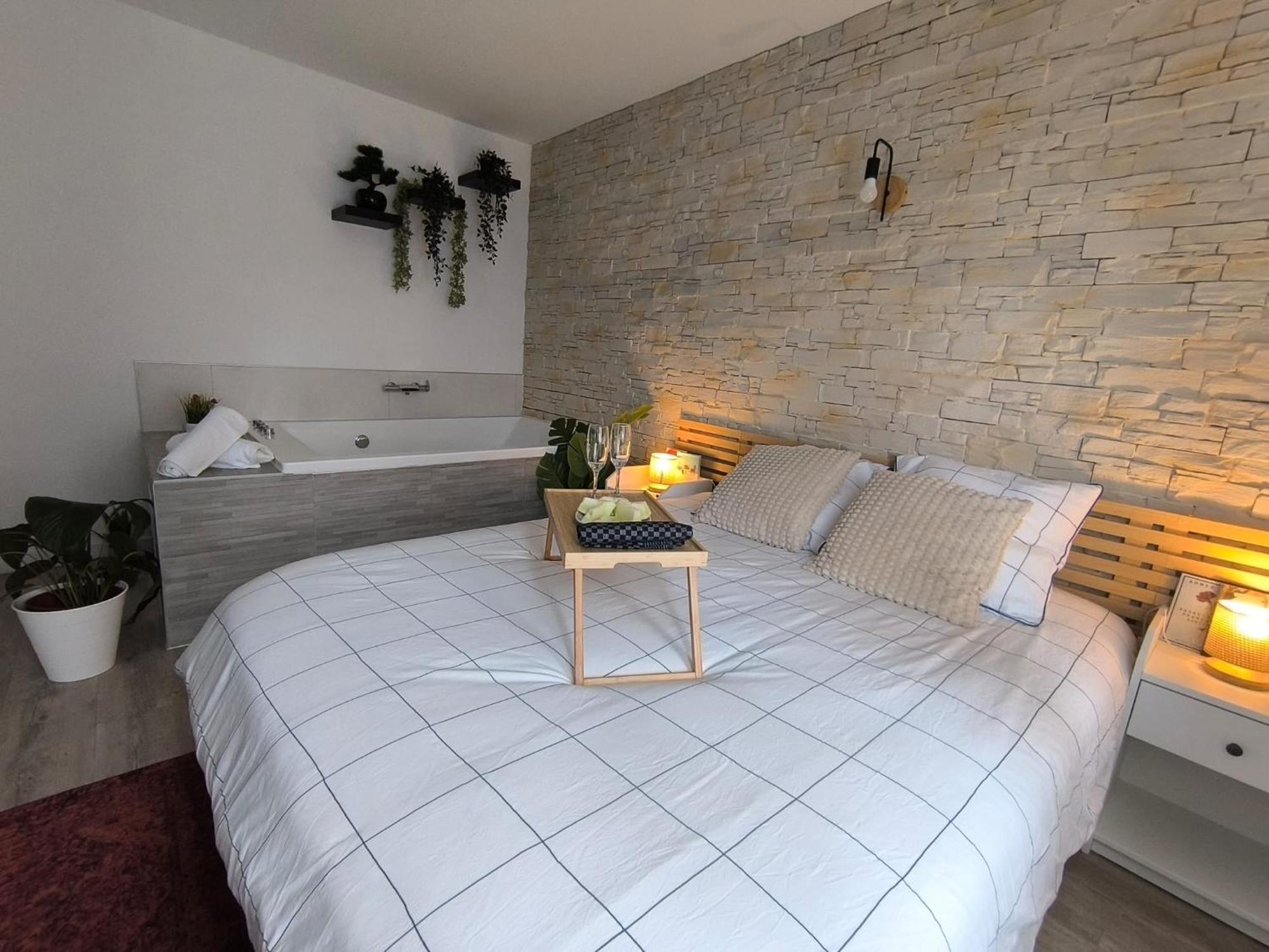Romantic Cocon Home In Mulhouse Bagian luar foto